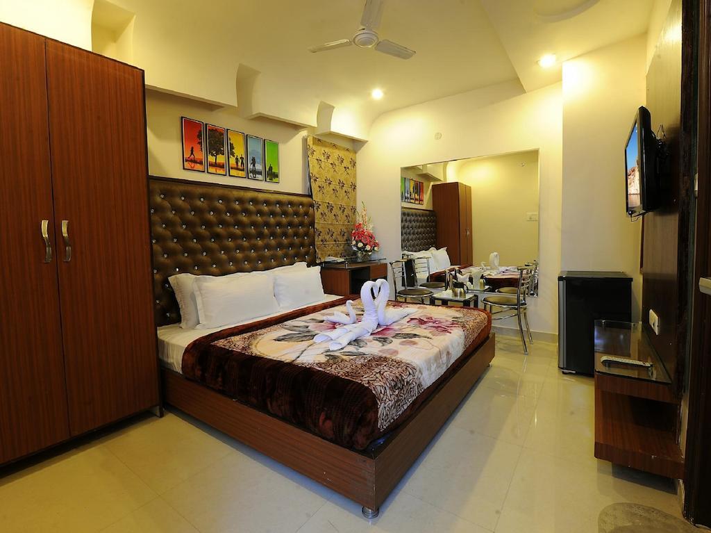 Hotel Pearl Inn & Suites อัมริตสา ห้อง รูปภาพ